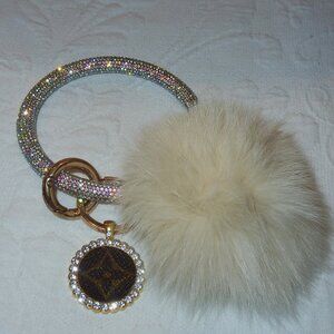 Brand New Gypsy Rose Up Cycle Bling Bracelet Key Chain Quick On The Go